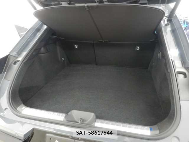 Toyota CROWN 2024-03 8011039-18