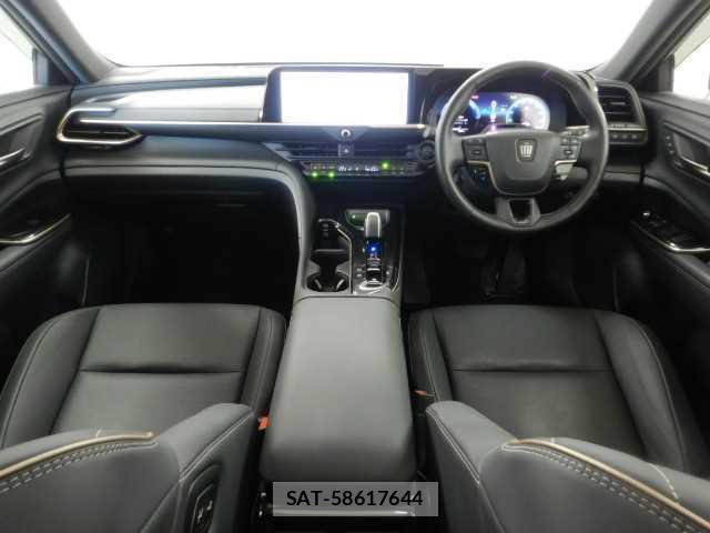 Toyota CROWN 2024-03 8011039-2
