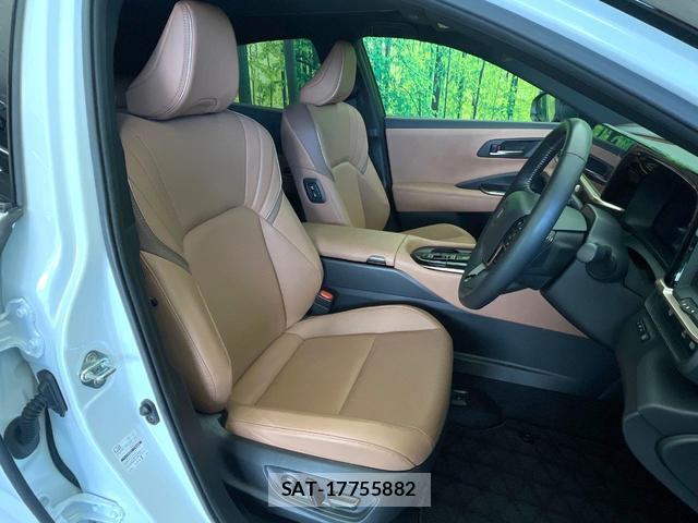 Toyota CROWN 2024-03 8011082-7