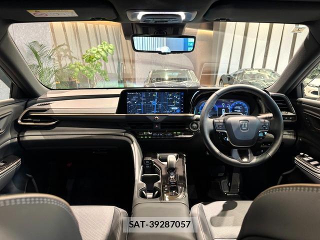 Toyota CROWN 2024-02 8011115-8