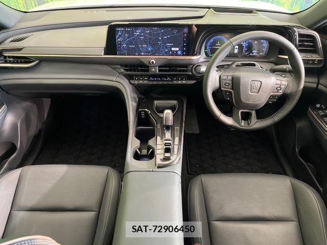 Toyota CROWN 2024-10 8011363-1