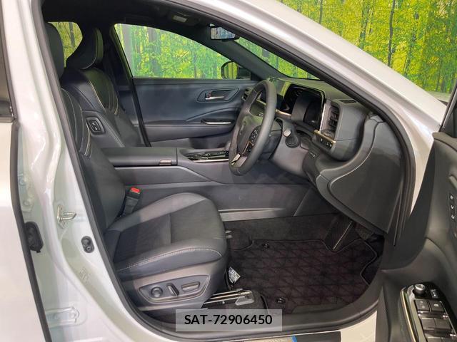 Toyota CROWN 2024-10 8011363-8
