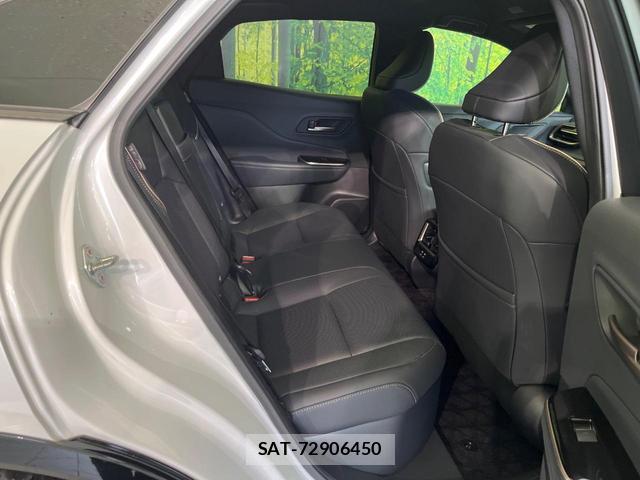 Toyota CROWN 2024-10 8011363-9