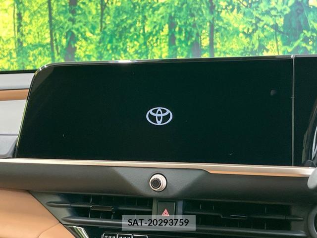 Toyota CROWN 2024-02 8011748-2