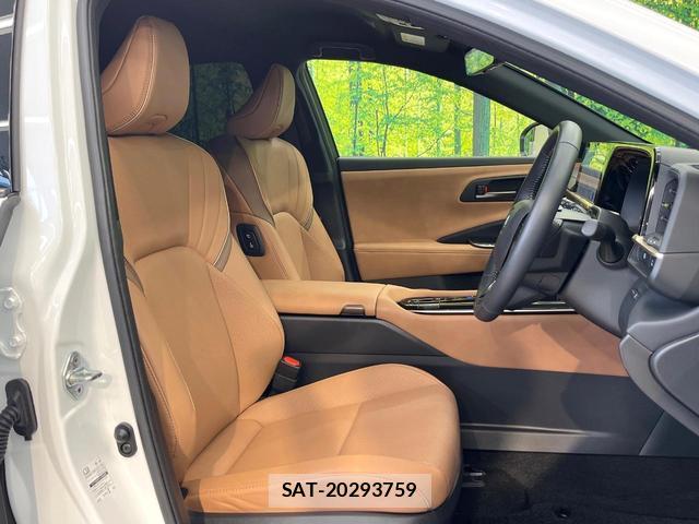 Toyota CROWN 2024-02 8011748-7