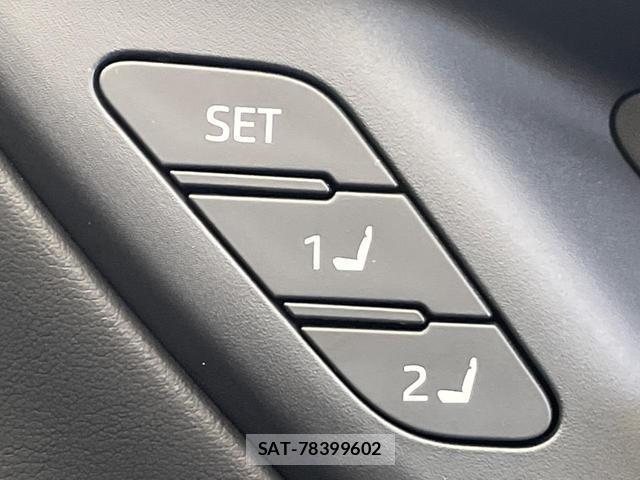 Toyota CROWN 2023-12 8011836-14