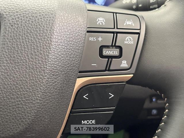 Toyota CROWN 2023-12 8011836-15
