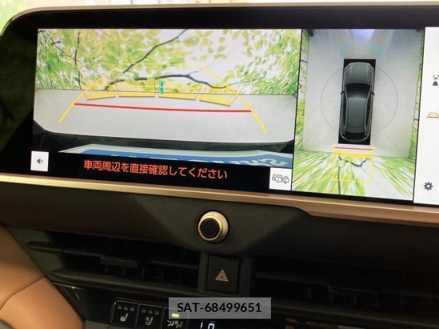 Toyota CROWN 2024-09 8012163-11