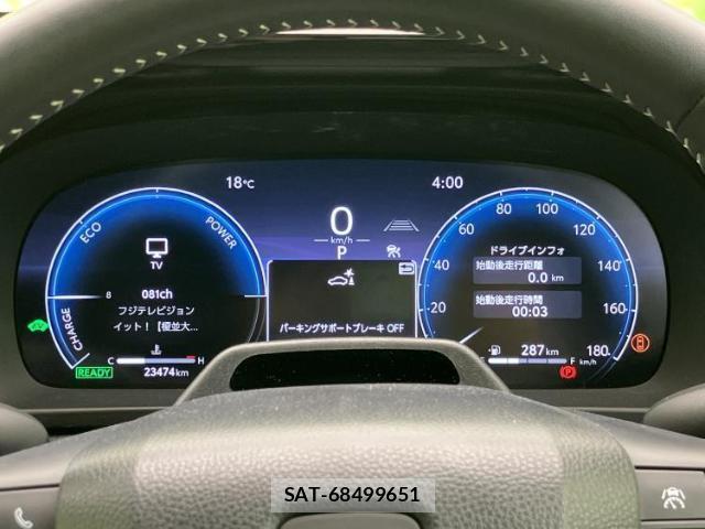 Toyota CROWN 2024-09 8012163-14