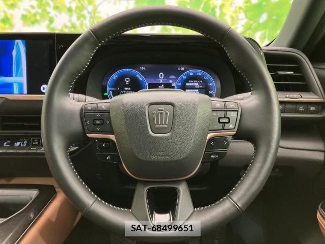 Toyota CROWN 2024-09 8012163-15
