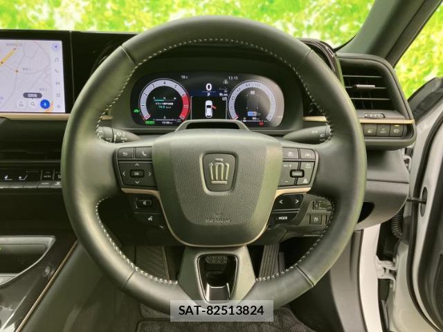 Toyota CROWN 2024-12 8012172-14
