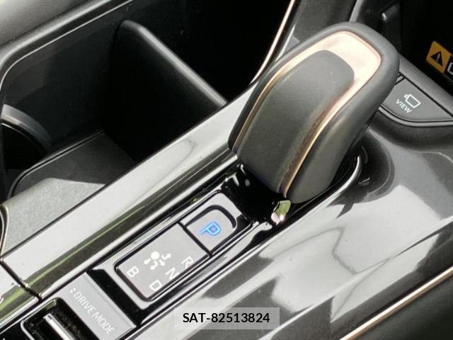 Toyota CROWN 2024-12 8012172-17