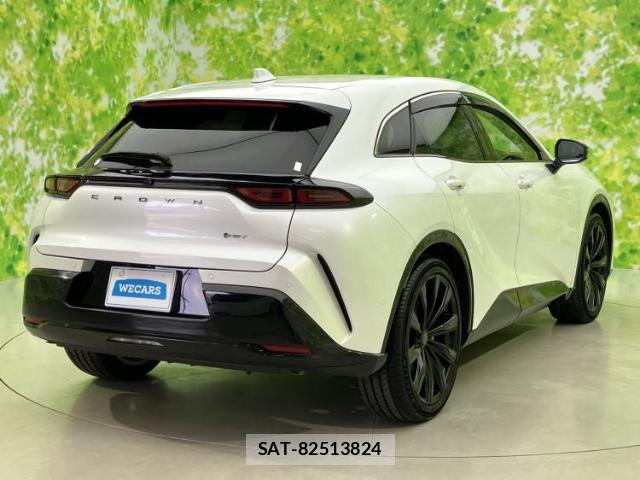 Toyota CROWN 2024-12 8012172-2
