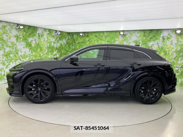 Toyota CROWN 2025-01 8012239-1