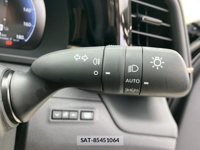 Toyota CROWN 2025-01 8012239-15