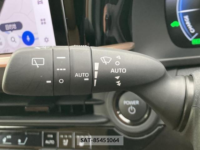 Toyota CROWN 2025-01 8012239-16