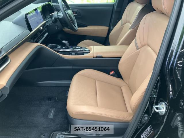 Toyota CROWN 2025-01 8012239-5