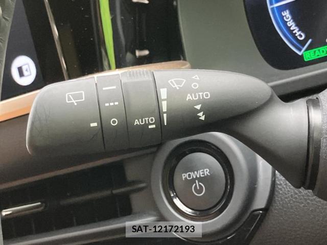 Toyota CROWN 2024-11 8012386-15