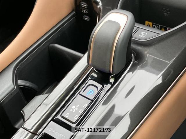 Toyota CROWN 2024-11 8012386-16
