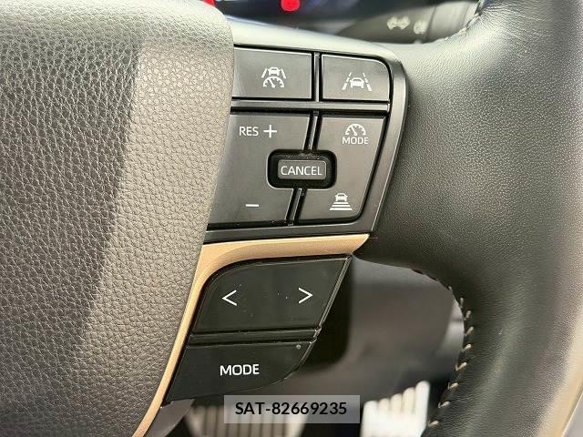 Toyota CROWN 2024-01 8012470-7
