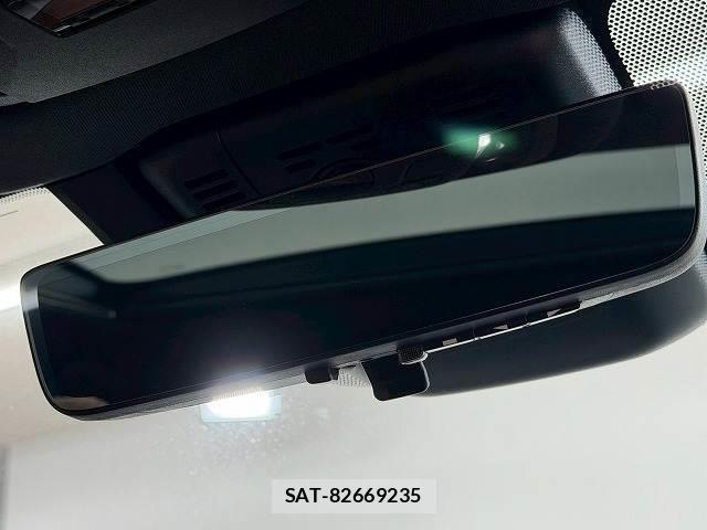 Toyota CROWN 2024-01 8012470-8