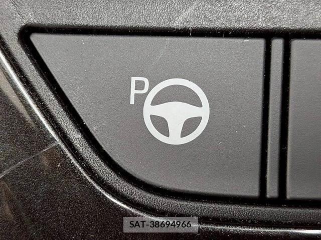 Toyota CROWN 2024-10 8012471-8