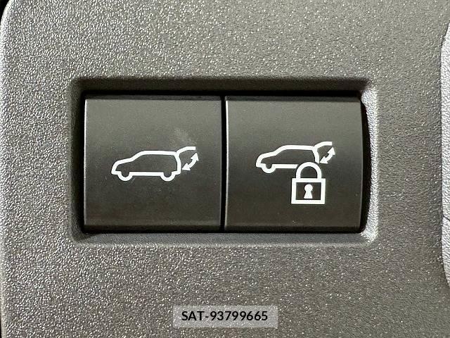 Toyota CROWN 2024-09 8012473-10