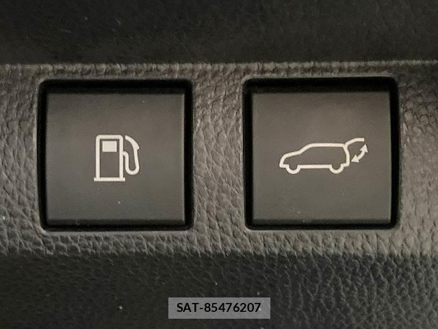 Toyota CROWN 2023-12 8012491-10