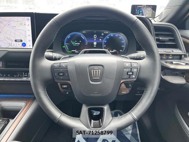 Toyota CROWN 2024-12 8005102-11