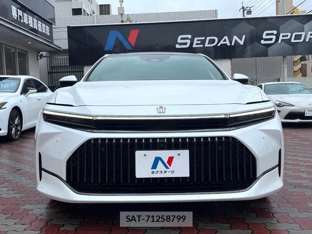 Toyota CROWN 2024-12 8005102-13