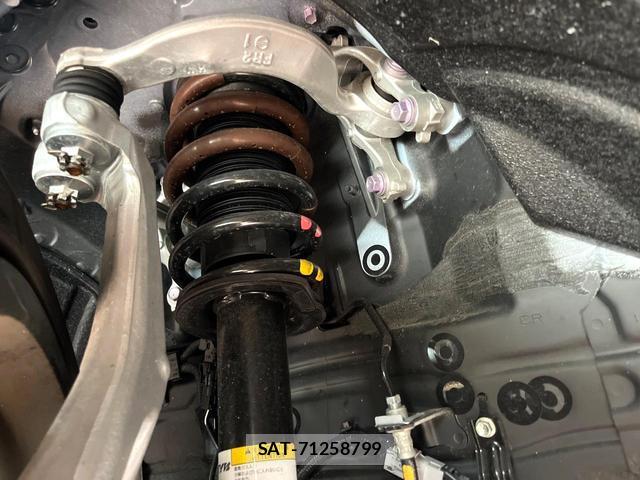 Toyota CROWN 2024-12 8005102-19