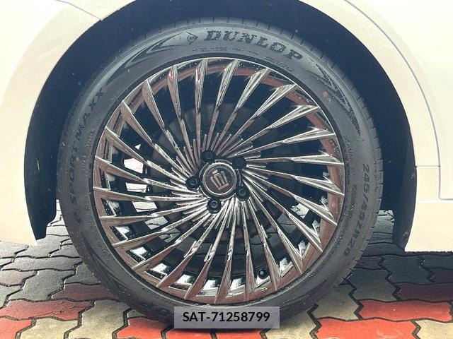 Toyota CROWN 2024-12 8005102-3