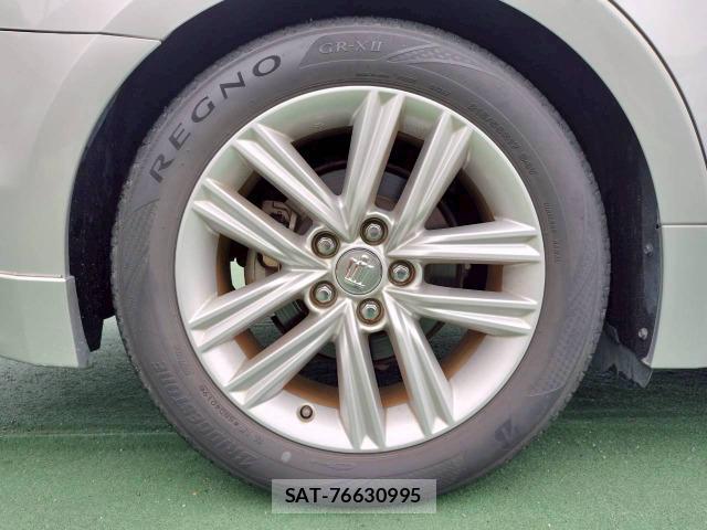 Toyota CROWN 2015-04 8008803-13