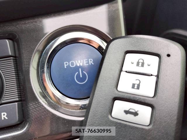Toyota CROWN 2015-04 8008803-7