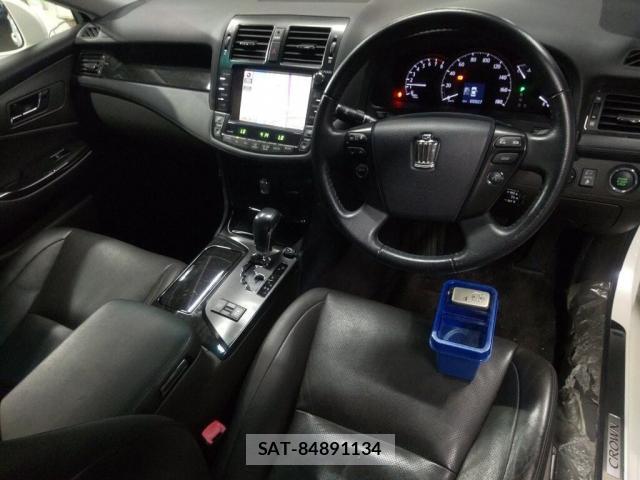 Toyota CROWN 2009-11 8009361-2