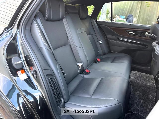 Toyota CROWN 2025-01 8011225-10