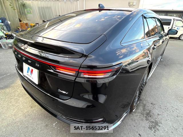 Toyota CROWN 2025-01 8011225-18