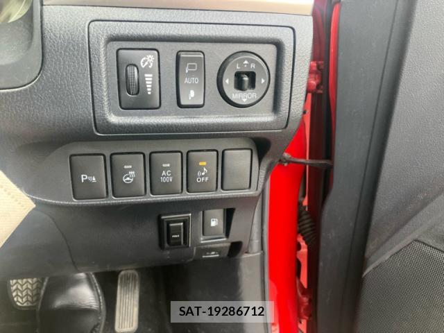 Lexus CT 2014-07 8003785-11