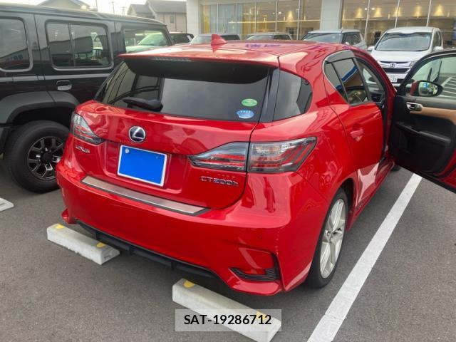 Lexus CT 2014-07 8003785-2
