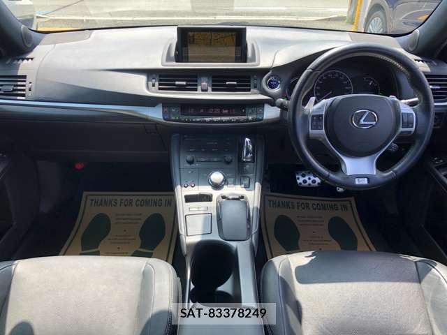 Lexus CT 2011-10 8007742-1