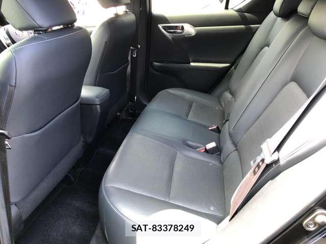 Lexus CT 2011-10 8007742-8