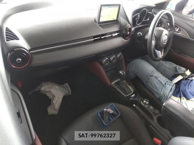 Mazda CX-3 2015-11 8007506-2