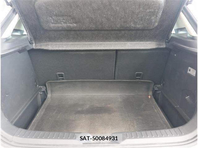 Mazda CX-3 2017-09 8009402-17
