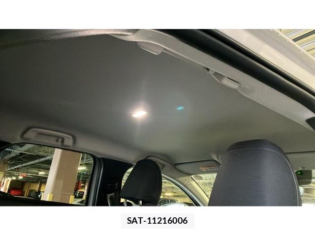 Mazda CX-30 2022-07 8007309-15