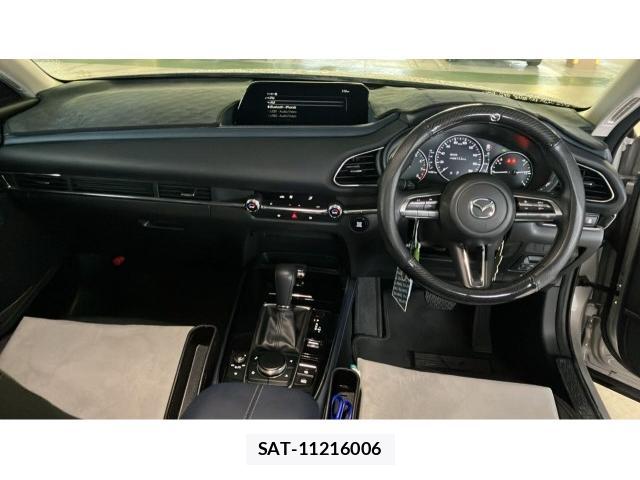 Mazda CX-30 2022-07 8007309-2