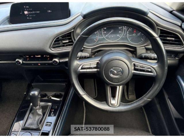 Mazda CX-30 2022-07 8008267-2
