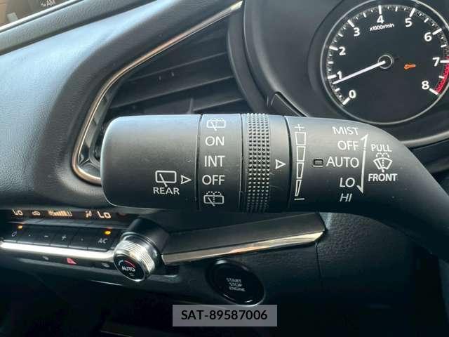 Mazda CX-30 2023-07 8010338-15