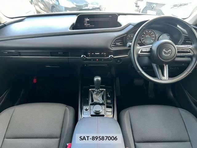 Mazda CX-30 2023-07 8010338-3