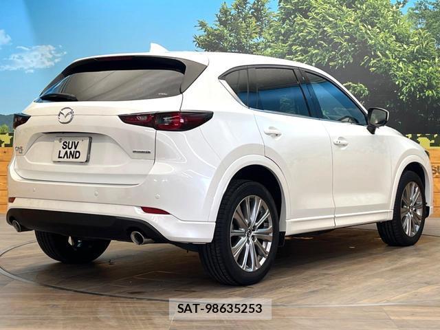 Mazda CX-5 2022-02 8006152-16