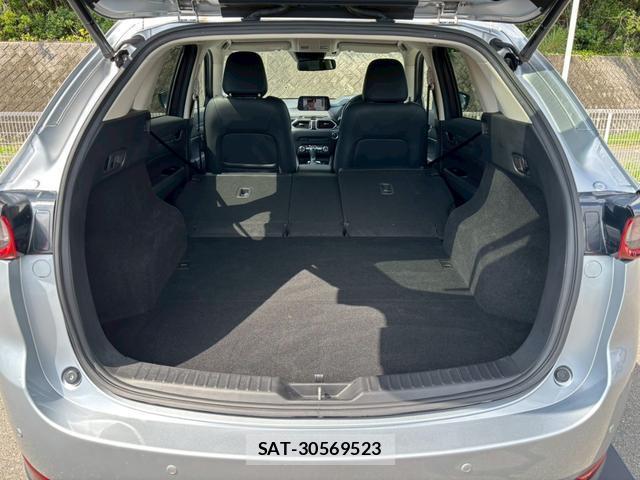 Mazda CX-5 2018-09 8008473-12